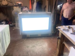 Mesa de toppings nueva  con vitrina y luminoso