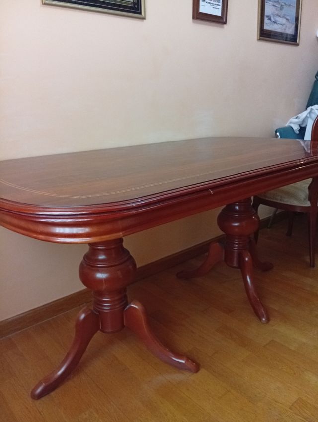 Mesa comedor madera maciza.PRECIO SOLO ESTA SEMANA