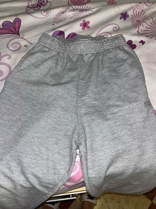 Pantalones chándal grises