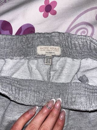 Pantalones chándal grises