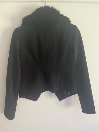 Chaquetón negro Stradivarius - Talla S