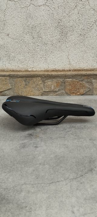 SILLÍN DE GEL ANTIPROSTATICO AZUL.