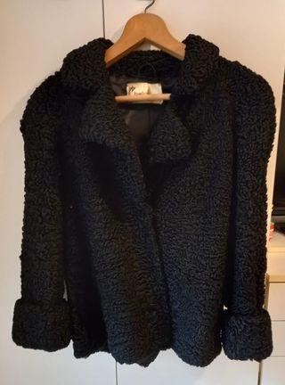 Chaqueta negra astracán vintage