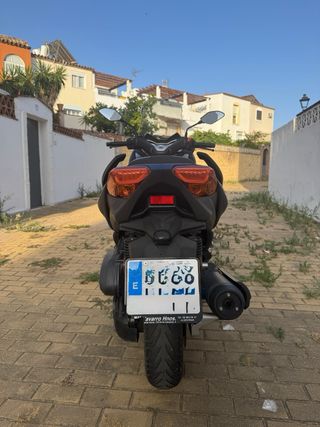 Yamaha XMax 125 - Scooter Azul