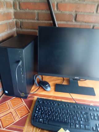Set PC Gaming i5 + Monitor BenQ 24” como nuevo
