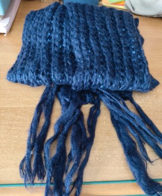 Sciarpe rossa blu invernale decorata natalizia