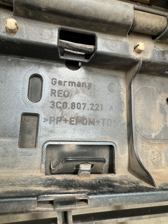 Paragolpes delantero VW Passat