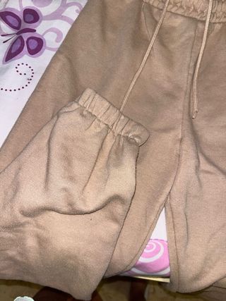 Pantalones deportivos beige