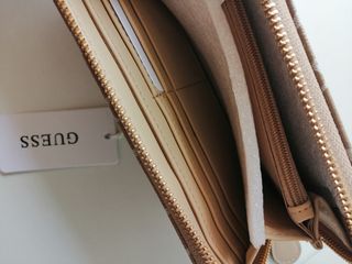 Cartera Guess Camel
