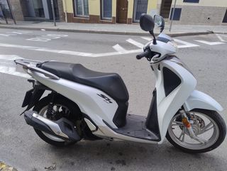 Honda SH125i ABS 2019: ¡Como nueva!