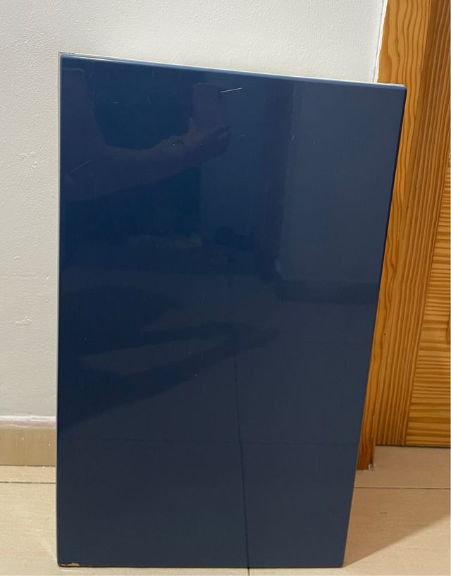 Mueble baño azul y blanco