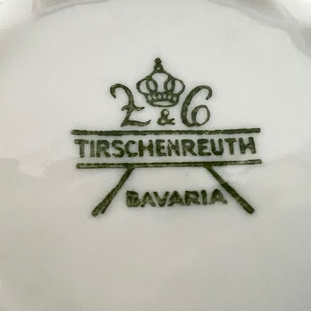 Xícara e prato de porcelana Bavaria.