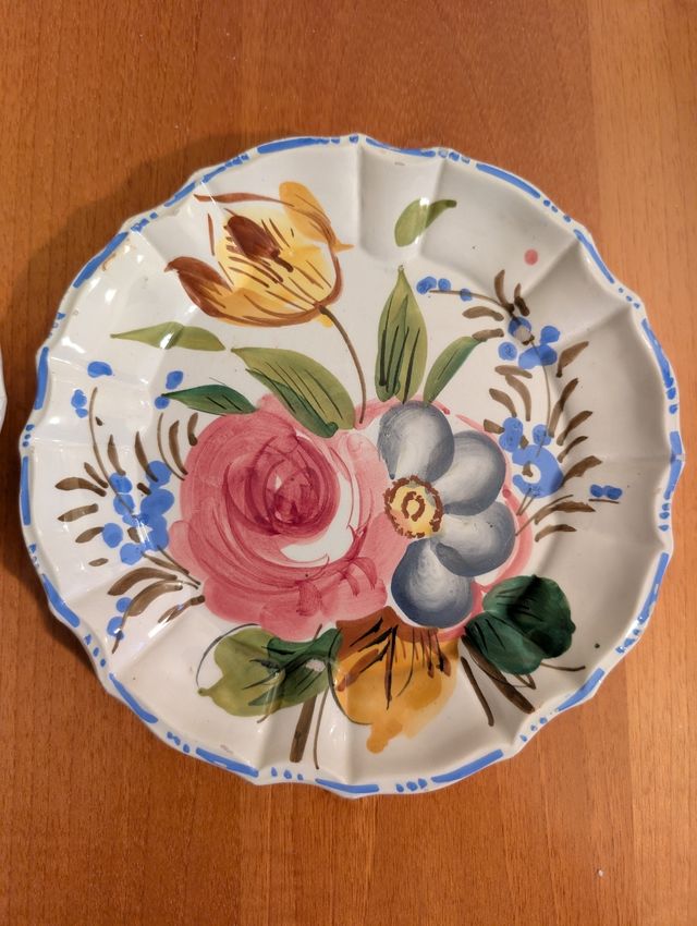 2 Piatti decorativi vintage