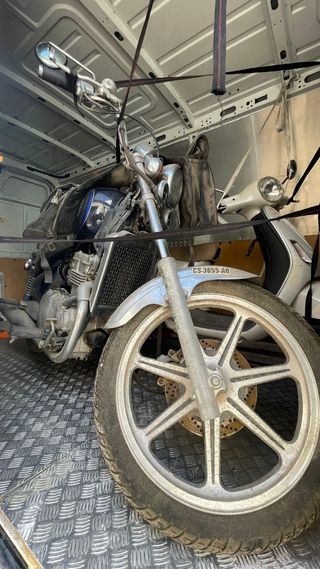 Transporte de motos seguro y puntual toda España.