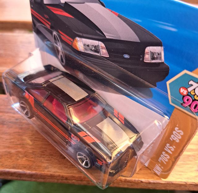 Hot Wheels '92 Ford Mustang 7/10