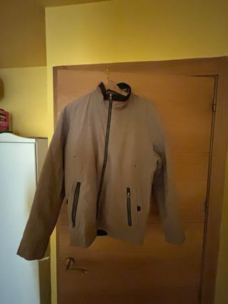 Cazadora beige Fenix