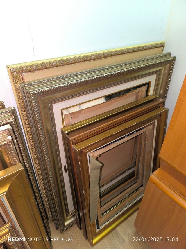 11 marcos antiguos de cuadros