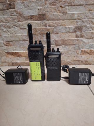 Walkie Talkies ICOM IC-E51 y KENWOOD TH-42E