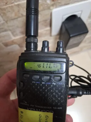 Walkie Talkies ICOM IC-E51 y KENWOOD TH-42E