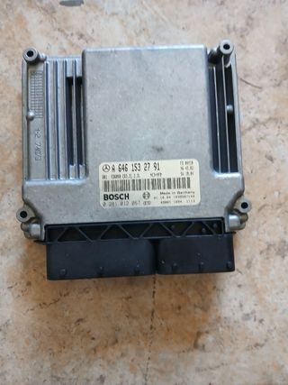 Centralita motor Mercedes Viano A 646 153 27 91