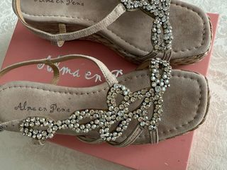 Sandalias Alma en Pena beige