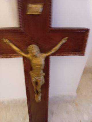 Crucifijo madera tallada antiguo