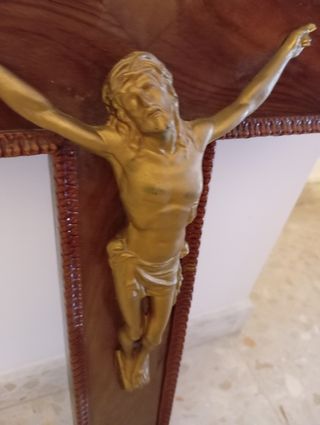 Crucifijo madera tallada antiguo