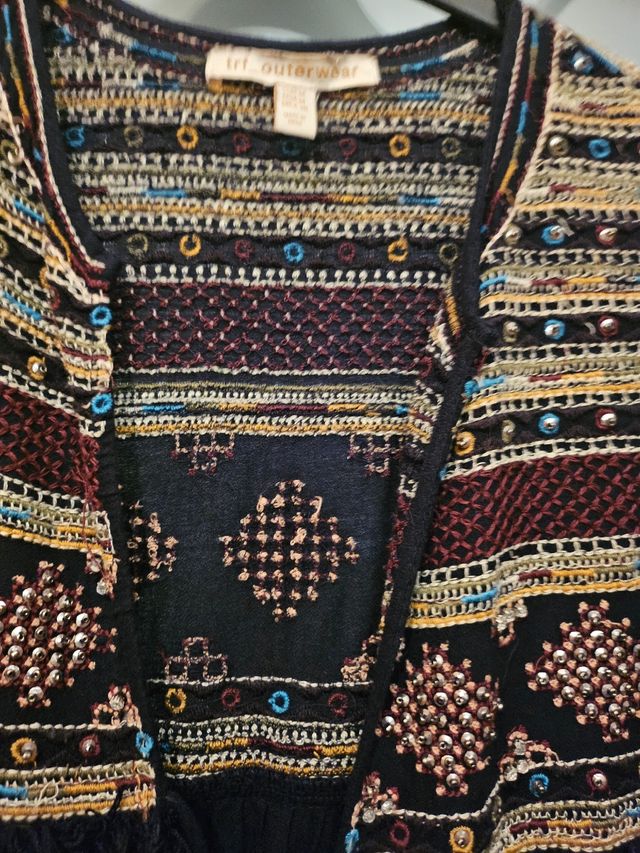 Chaleco negro largo pedrería