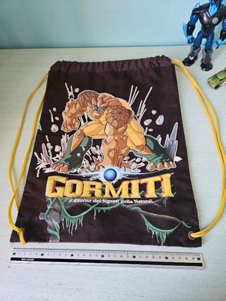 Lotto Gormiti, action figure, occhiali, macchinine