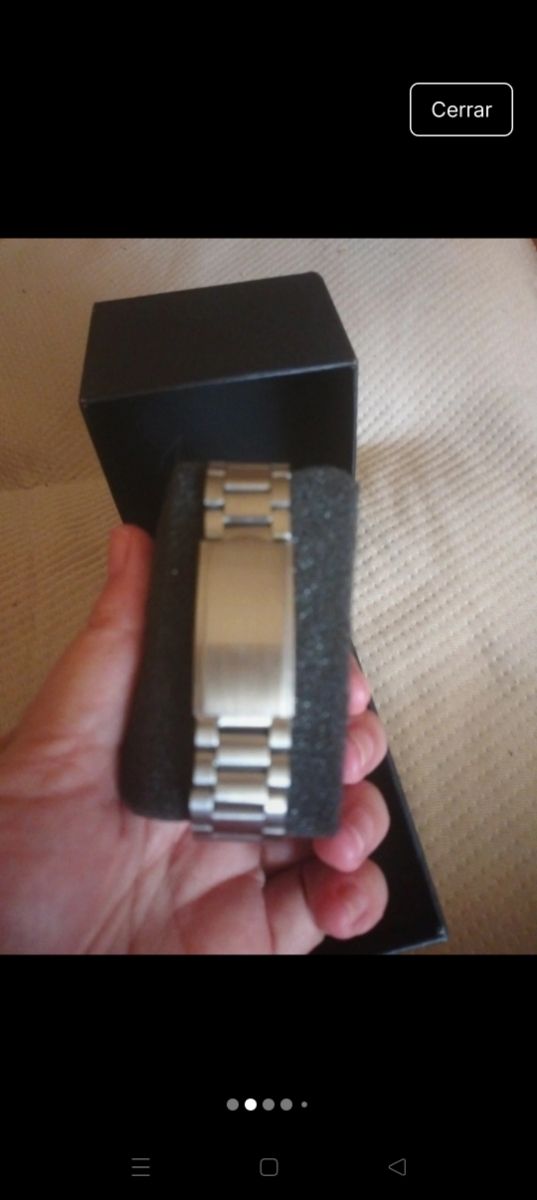 Reloj plateado Hyunx hombre. Nuevo