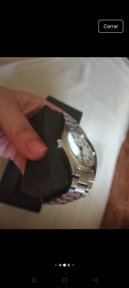 Reloj plateado Hyunx hombre. Nuevo