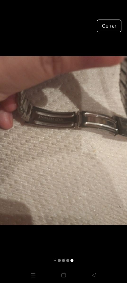 Reloj plateado Hyunx hombre. Nuevo