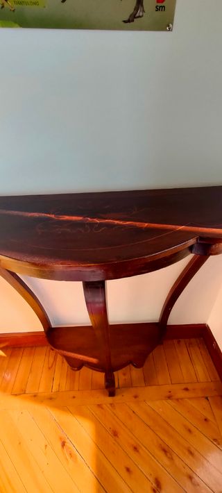 Mesita auxiliar de madera marrón