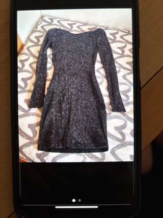 Vestido negro c/purpurina 
