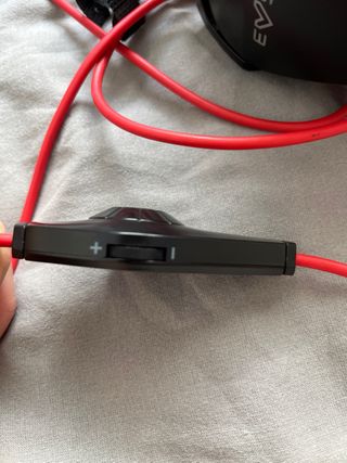 Cascos Gaming Energi Sistem rojos