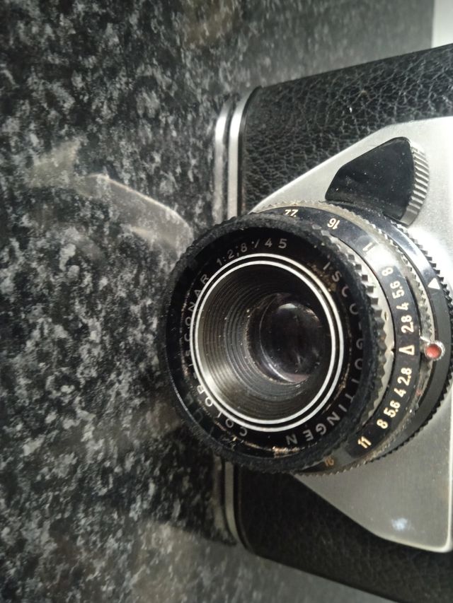 Cámara K Regulate antigua con funda