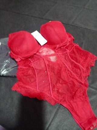 Lencería mujer -Body encaje rojo