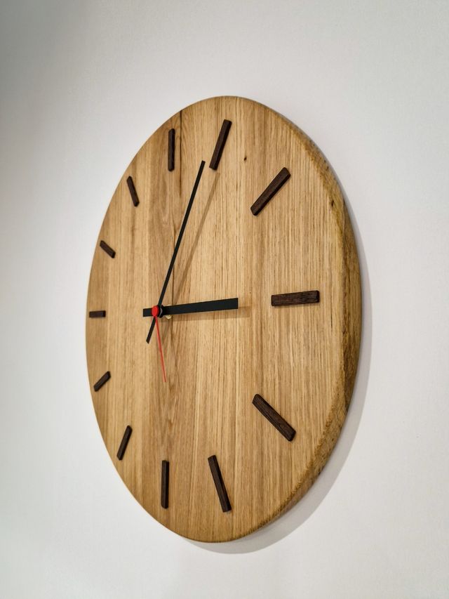 Orologio da parete in legno