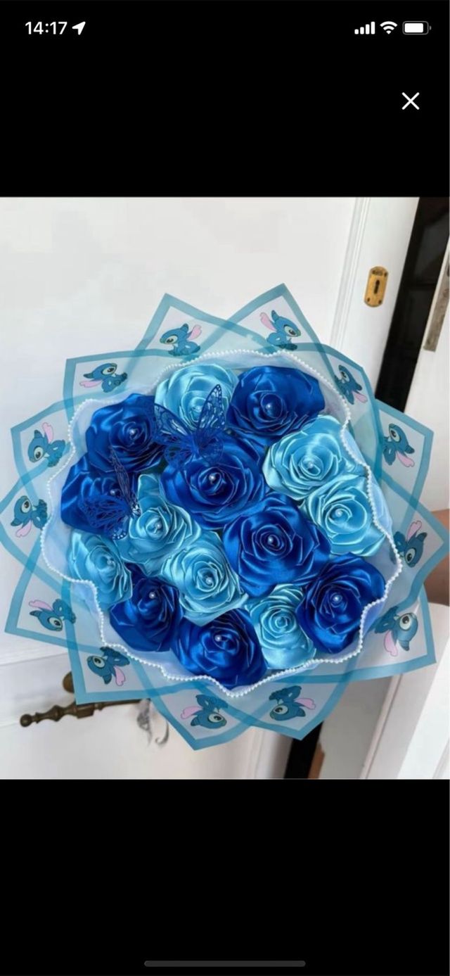 Ramo rosas azules de satén