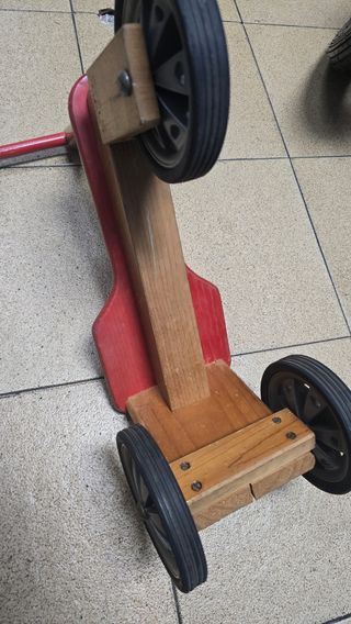 Patinete madera antiguo