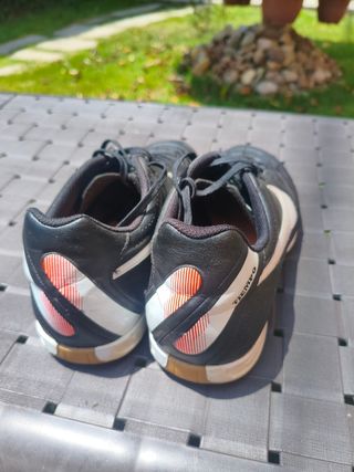 Botas NikeTiempo Futsal talla 45