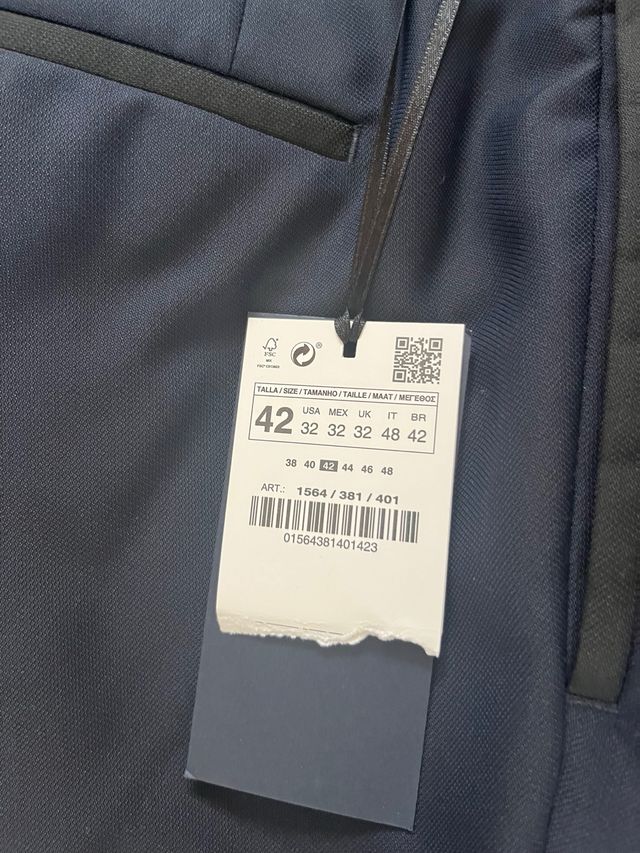 Traje Zara Man Azul Marino Oscuro- L/42-44/52-54