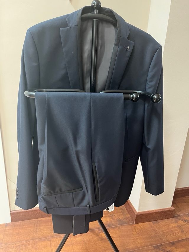 Traje Zara Man Azul Marino Oscuro- L/42-44/52-54