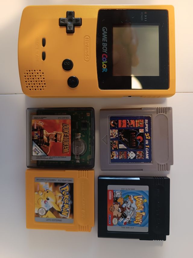 Game Boy Color Giallo + 4 Gioco