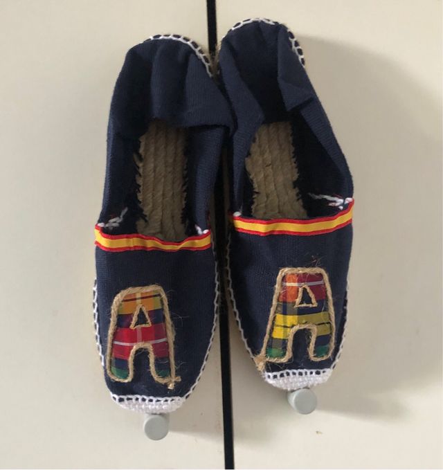 Conjunto Benetton + Sudadera Nike zapatillas