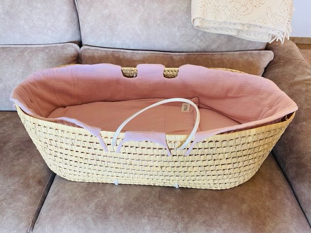 Capazo mimbre bebé + sábanas