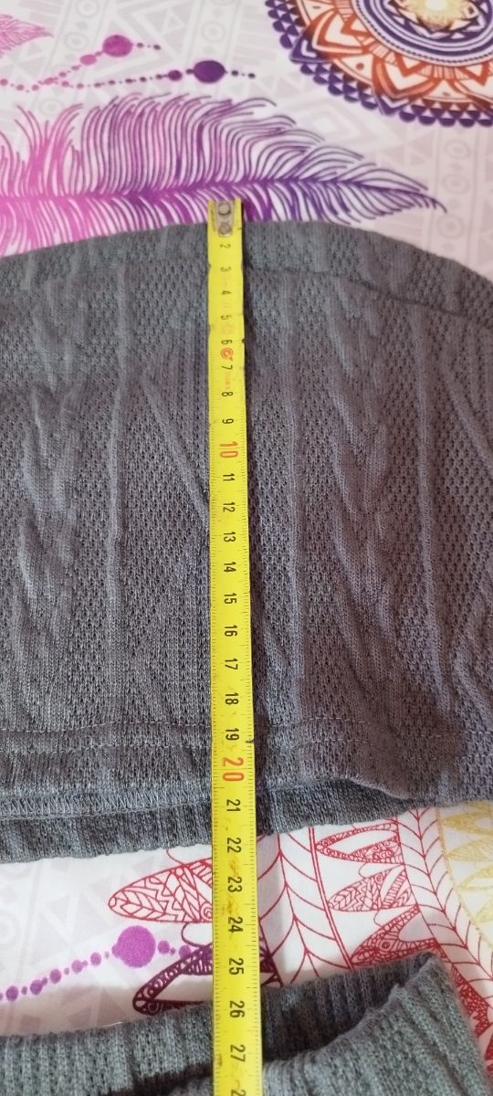 Conjunto top corto y shorts gris