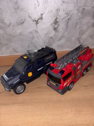 2 Vehículos Juguete: SWAT & Bomberos