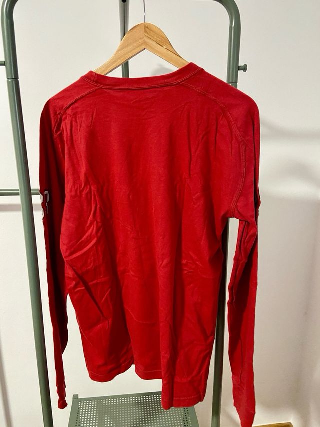 Camiseta Levi's manga larga roja