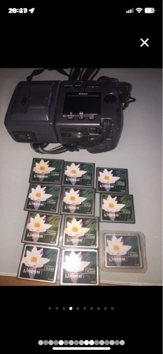 Cámara Nikon digital negra